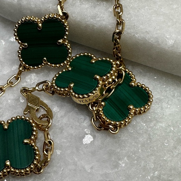 Van Cleef & Arpels Vintage Alhambra bracelet, 5 motifs, 18K yellow gold, malachi - Picture 10 of 12